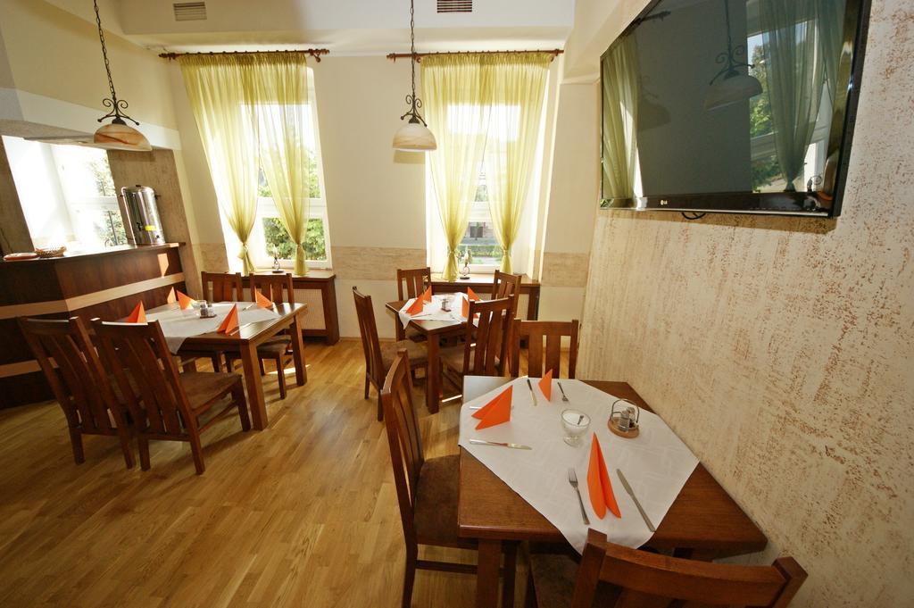 Hotel Zamkowy Slupsk Bagian luar foto