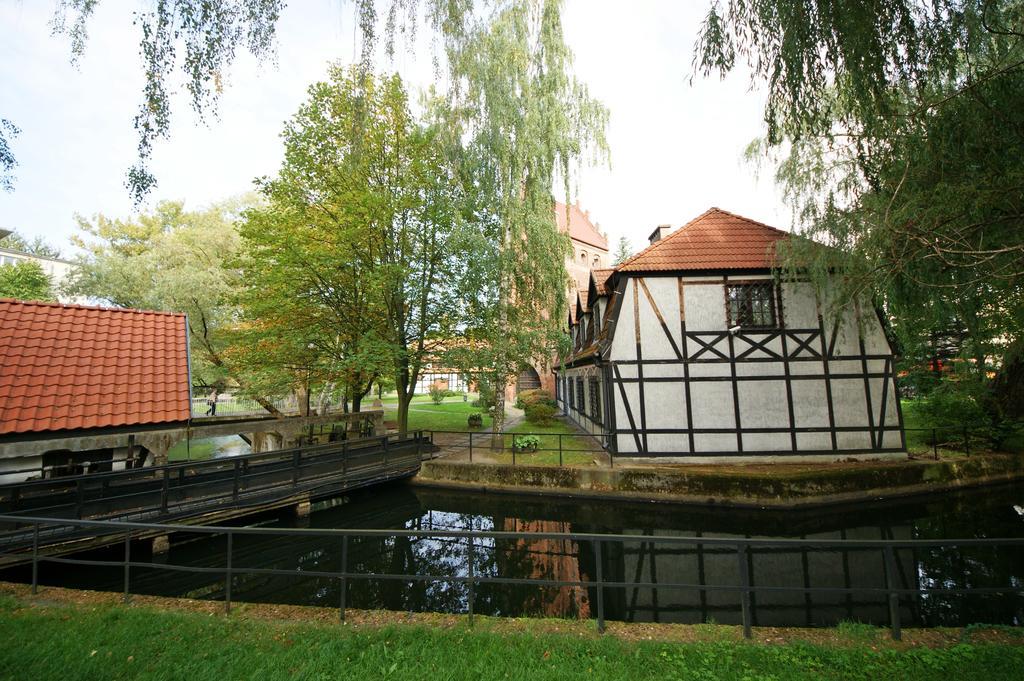 Hotel Zamkowy Slupsk Bagian luar foto